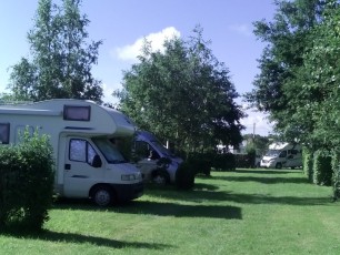 Les camping car sont les bienvenus au camping à Arzal
