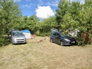 EMPLACEMENT GRANDE FAMILLE CAMPING