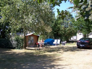 EMPLACEMENT CAMPING GRANDE FAMILLE
