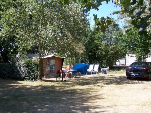 EMPLACEMENT CAMPING GRANDE FAMILLE